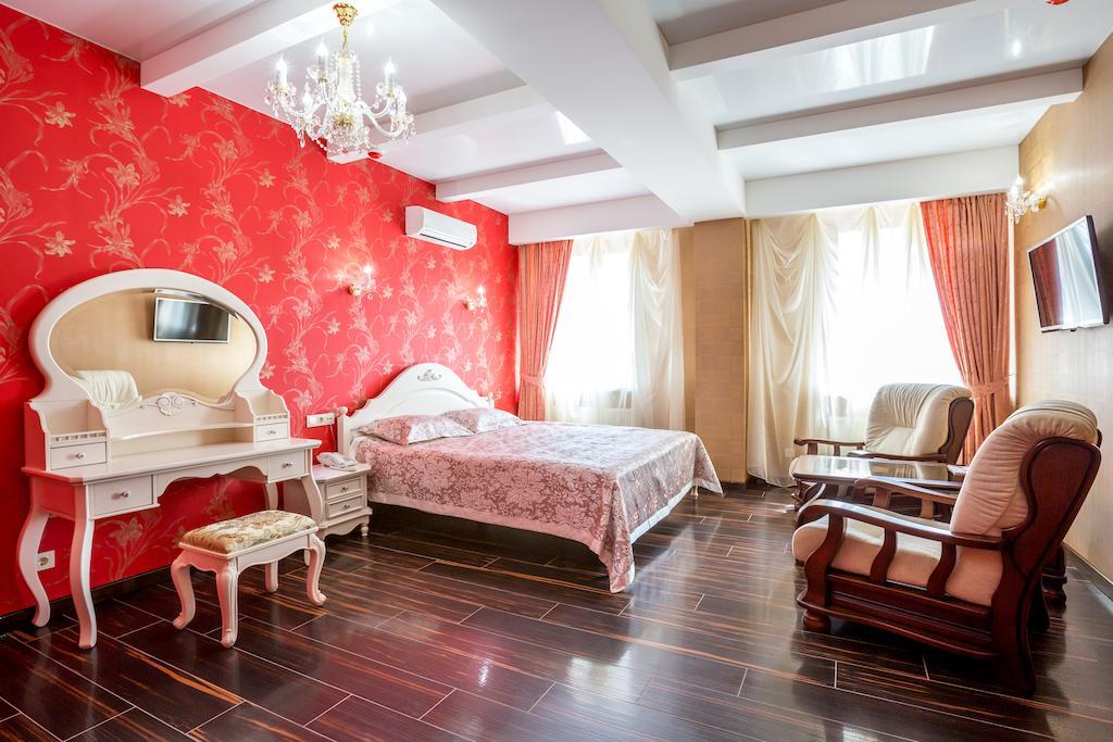 Hotel Premier كامينسك الغرفة الصورة
