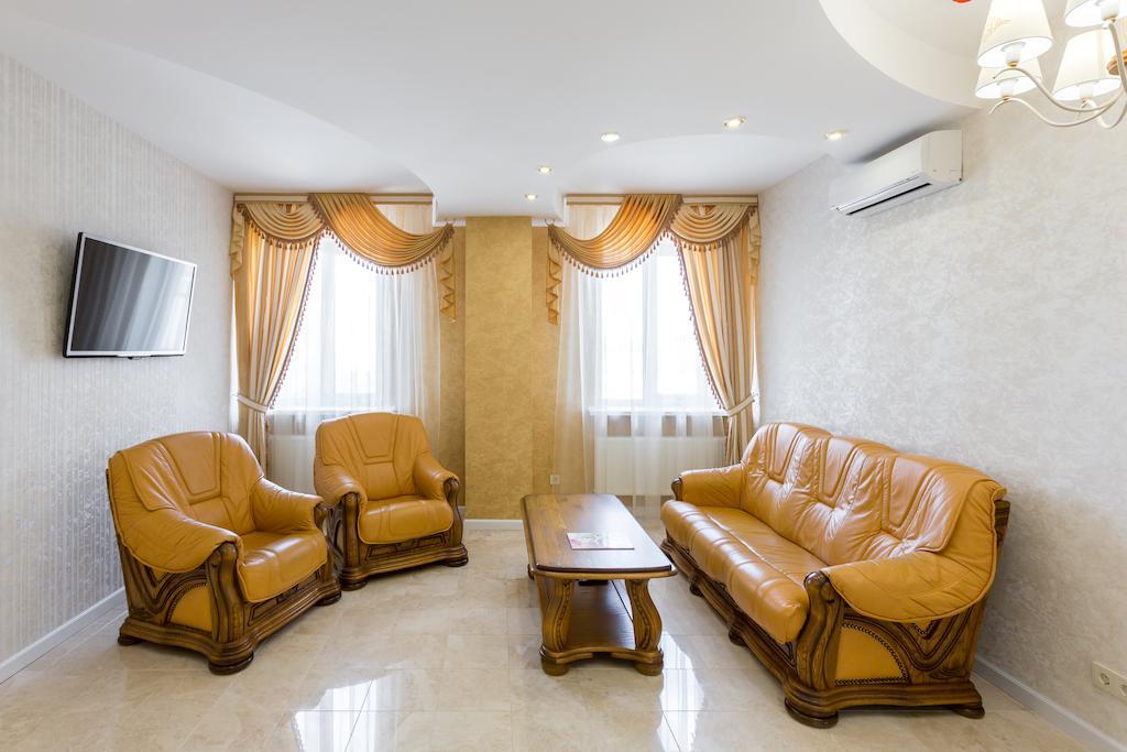 Hotel Premier كامينسك الغرفة الصورة