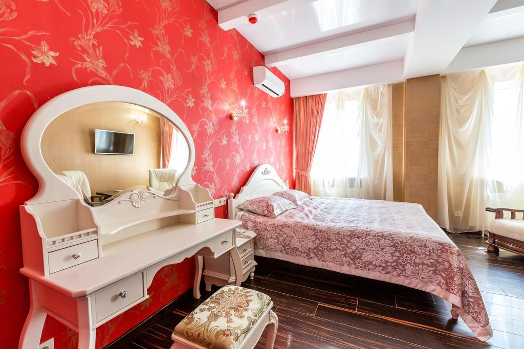 Hotel Premier كامينسك المظهر الخارجي الصورة