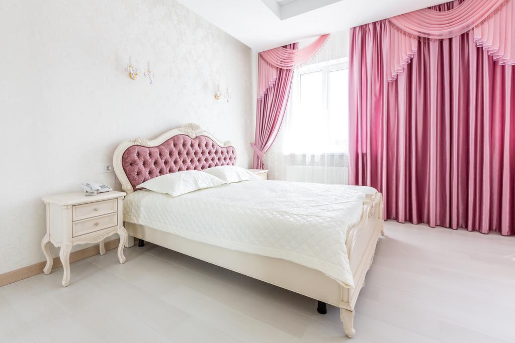 Hotel Premier كامينسك المظهر الخارجي الصورة